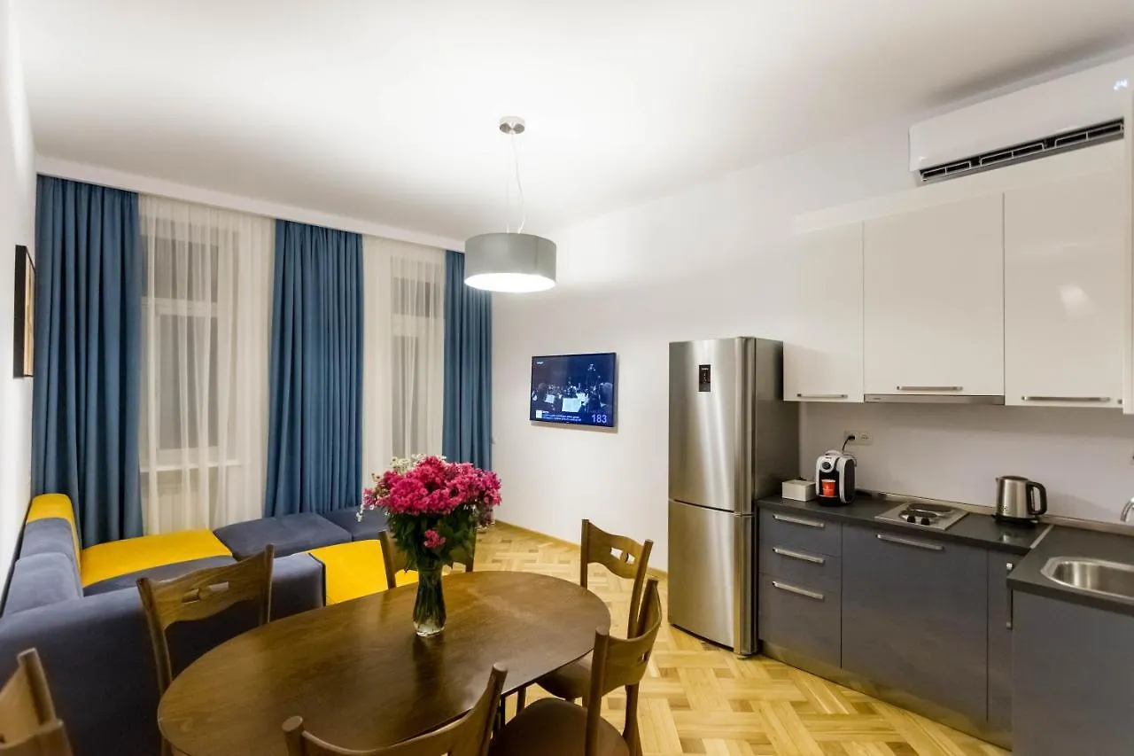 Luxury 3 Bedroom Apartment By Freedom Square City Center Tbilisi