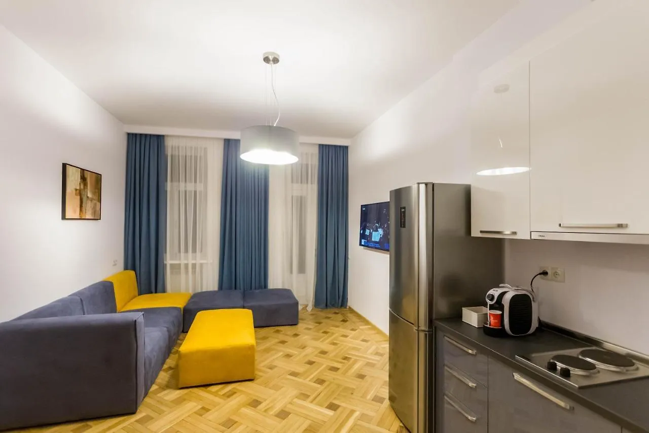 Luxury 3 Bedroom Apartment By Freedom Square City Center Tbilisi