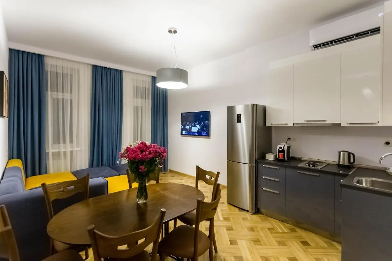 Luxury 3 Bedroom Apartment By Freedom Square City Center Tbilisi