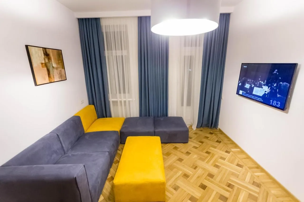 Luxury 3 Bedroom Apartment By Freedom Square City Center Tbilisi Georgia