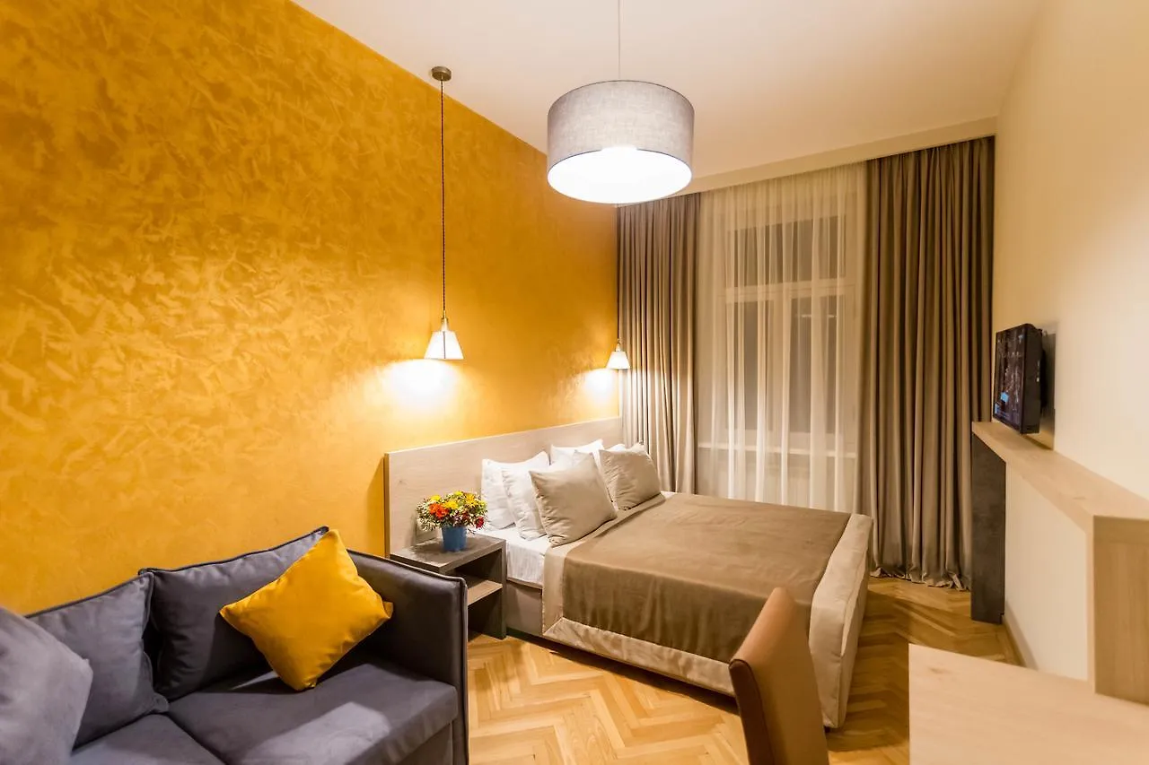 Luxury 3 Bedroom Apartment By Freedom Square City Center Tbilisi