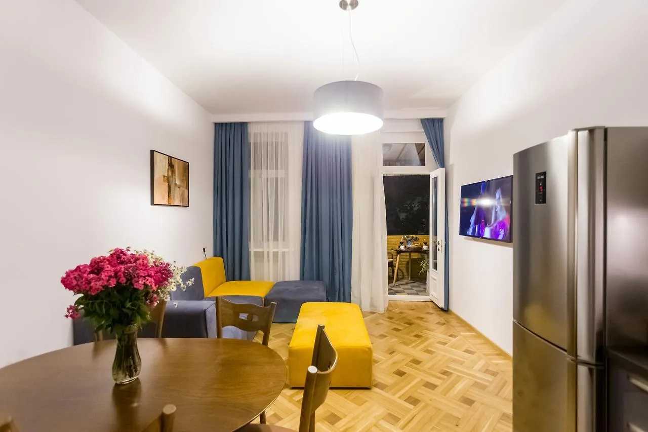 Luxury 3 Bedroom Apartment By Freedom Square City Center Tbilisi Georgia